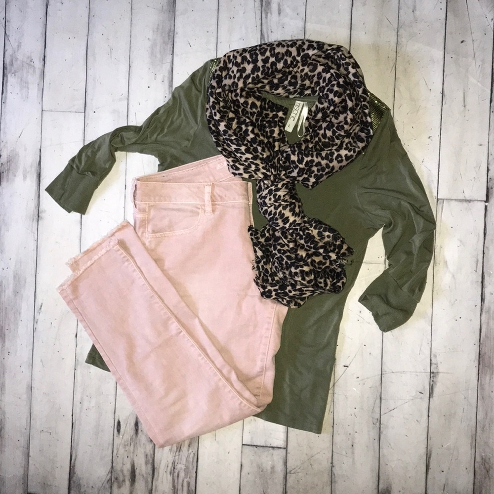 AEO raw hem cropped leggings